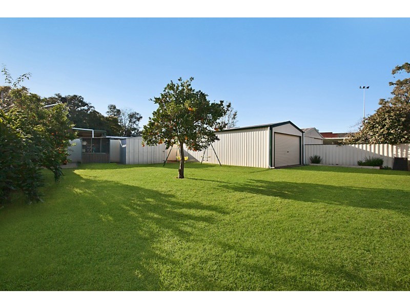 4 Dawn Avenue, Brahma Lodge SA 5109