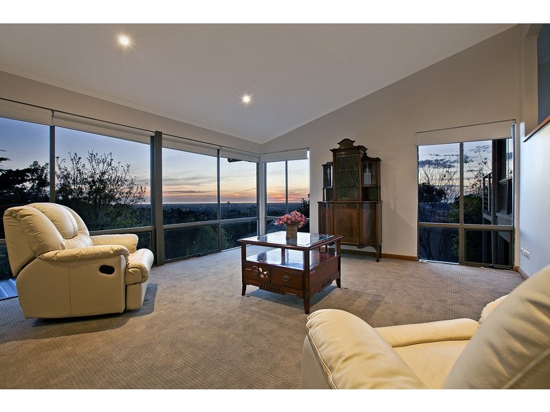 17 Gandys Gully Road, Stonyfell SA 5066