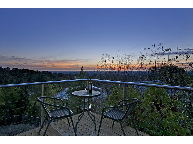 17 Gandys Gully Road, Stonyfell SA 5066