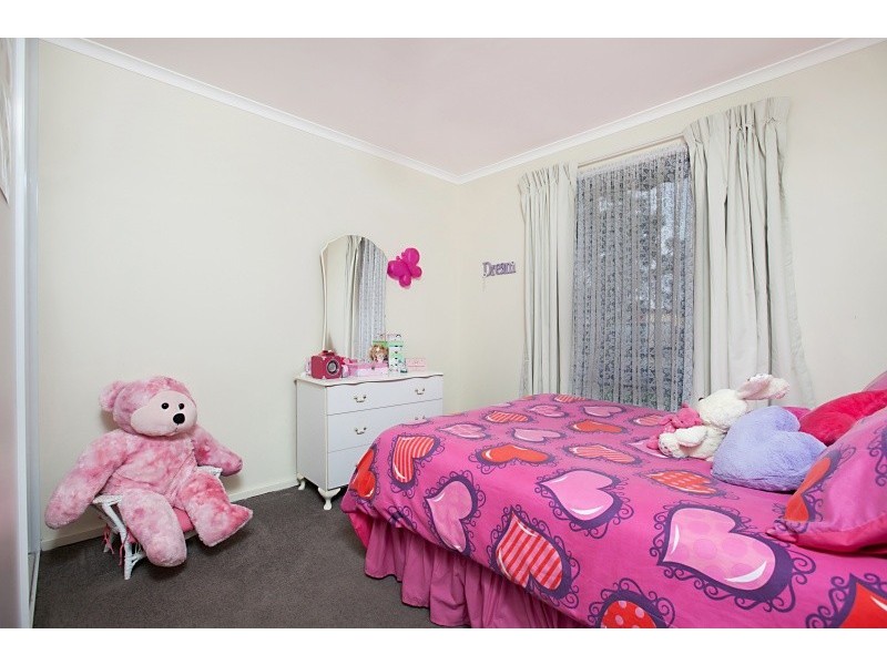 37 Garnet Crescent, Flagstaff Hill SA 5159