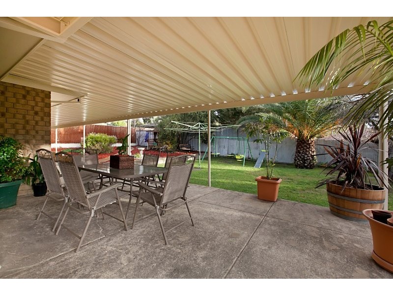 37 Garnet Crescent, Flagstaff Hill SA 5159