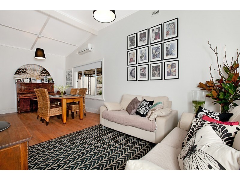 18  Ward Street, Pennington SA 5013