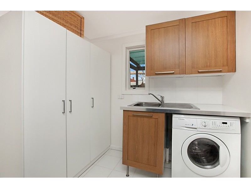 18  Ward Street, Pennington SA 5013