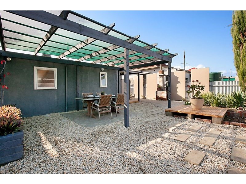 18  Ward Street, Pennington SA 5013