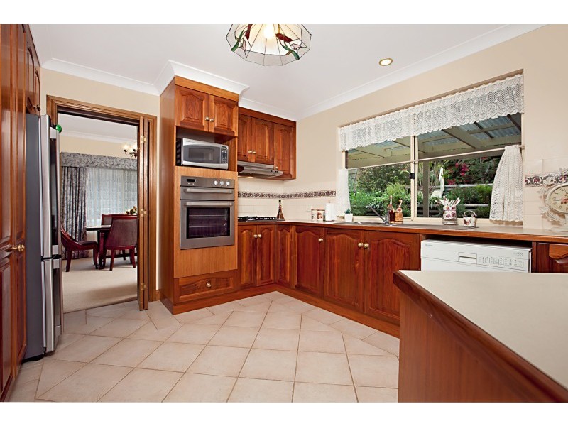 8 Arafura Court, Hallett Cove SA 5158