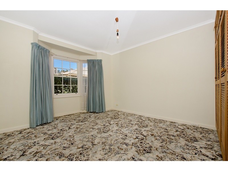 2/4  Tobruk Avenue, Kensington Park SA 5068
