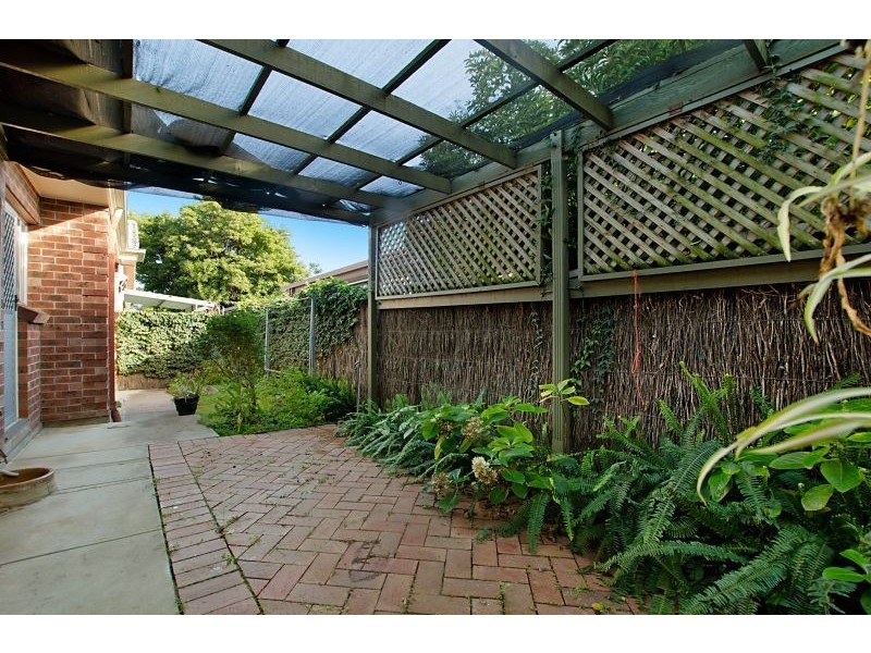 2/4  Tobruk Avenue, Kensington Park SA 5068