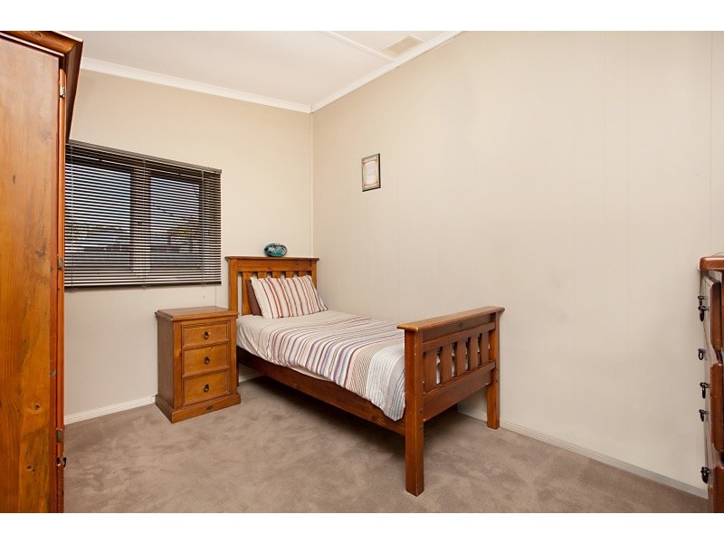24 Bray Avenue, Semaphore Park SA 5019