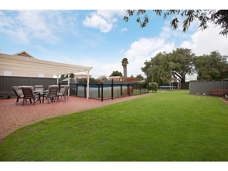 24 Bray Avenue, Semaphore Park SA 5019