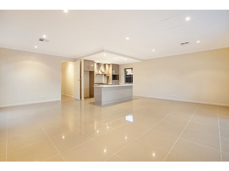 21 Darling Street, Sturt SA 5047