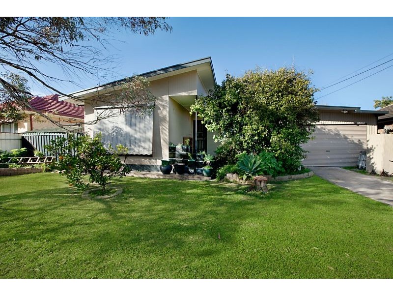 22 Maidos Grove, Valley View SA 5093