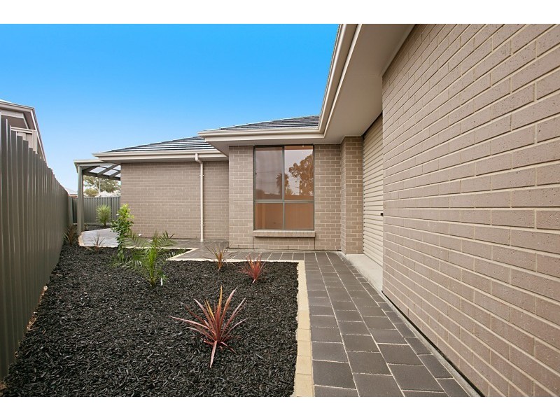2 Woodhead Street, West Beach SA 5024