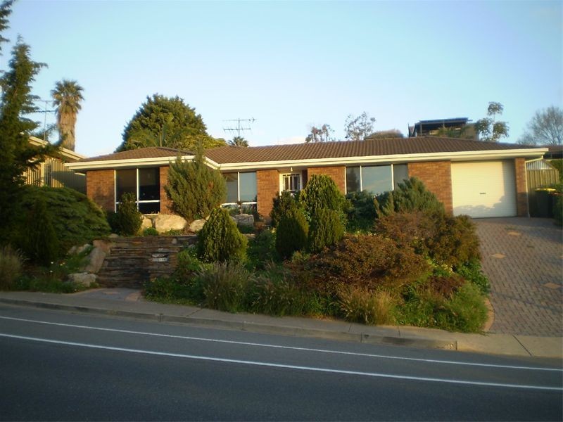 138 Perry Barr Road, Hallett Cove SA 5158