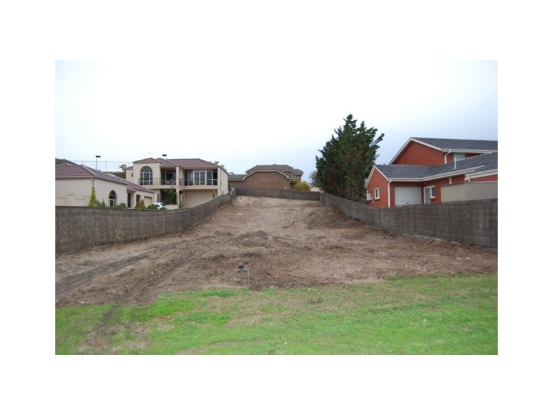 125 Military Road, Tennyson SA 5022