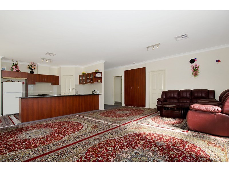 19B Reading Street, Clearview SA 5085
