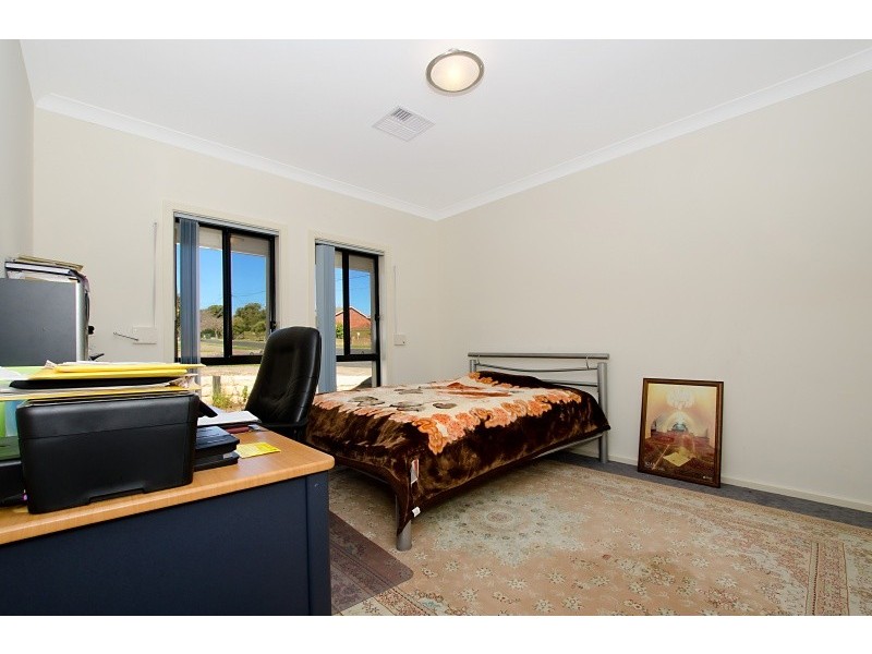 19B Reading Street, Clearview SA 5085