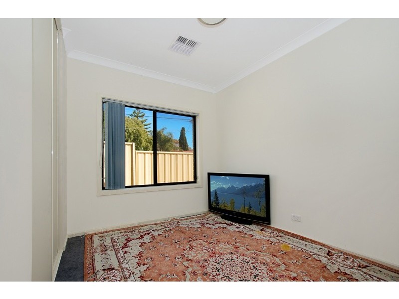 19B Reading Street, Clearview SA 5085