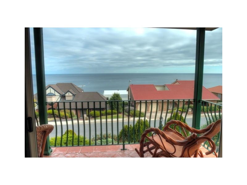 8 Arafura Court, Hallett Cove SA 5158