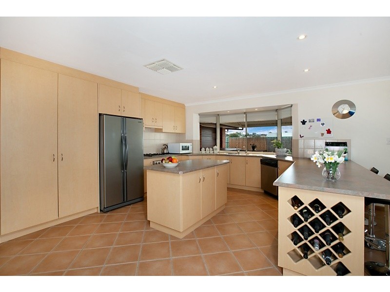 7 Jackaroo Crescent, Walkley Heights SA 5098