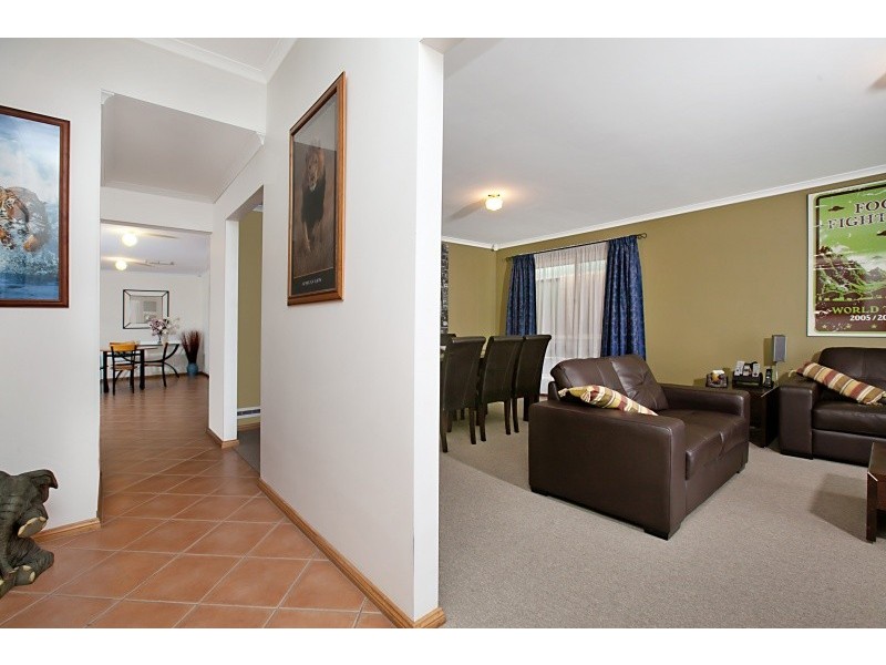 7 Jackaroo Crescent, Walkley Heights SA 5098