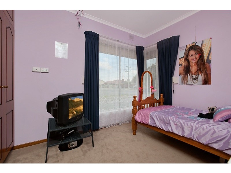 24 Sansom Road, Semaphore Park SA 5019