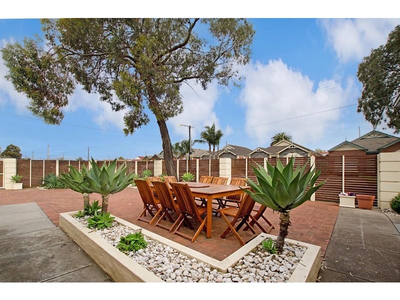 1 Clarice Avenue, Seaton SA 5023