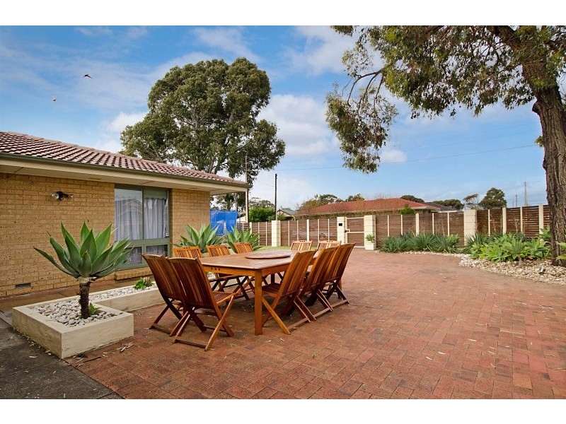 1 Clarice Avenue, Seaton SA 5023