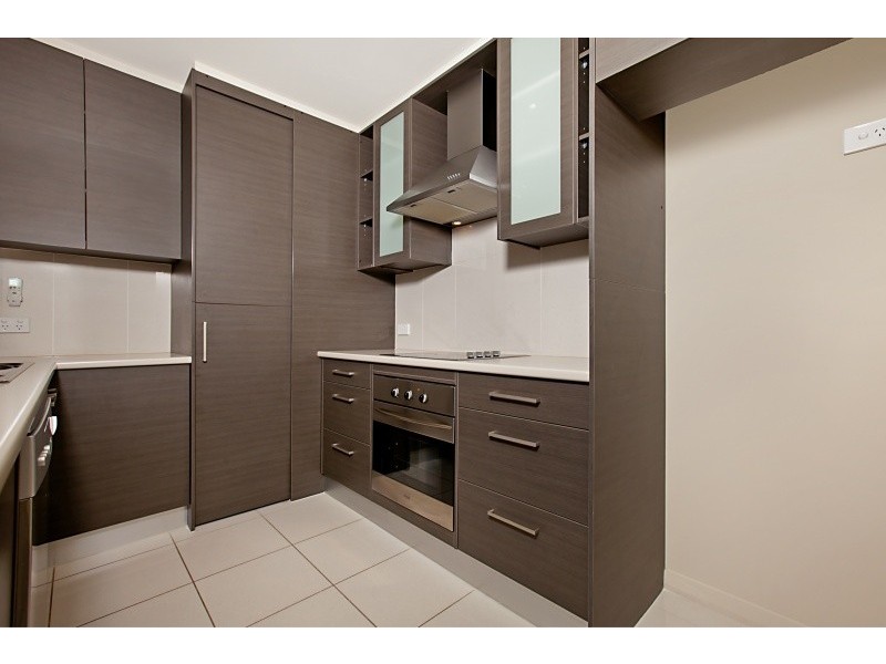 2/211 Findon Road, Findon SA 5023