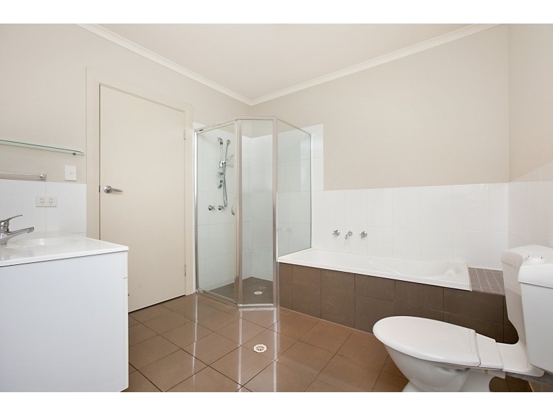 2/211 Findon Road, Findon SA 5023