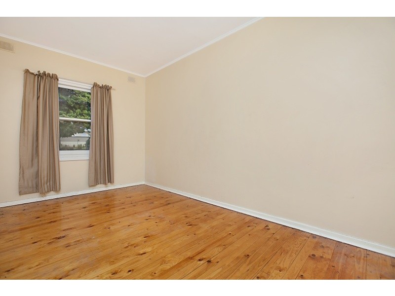 31 Turnbull Road, Elizabeth Downs SA 5113