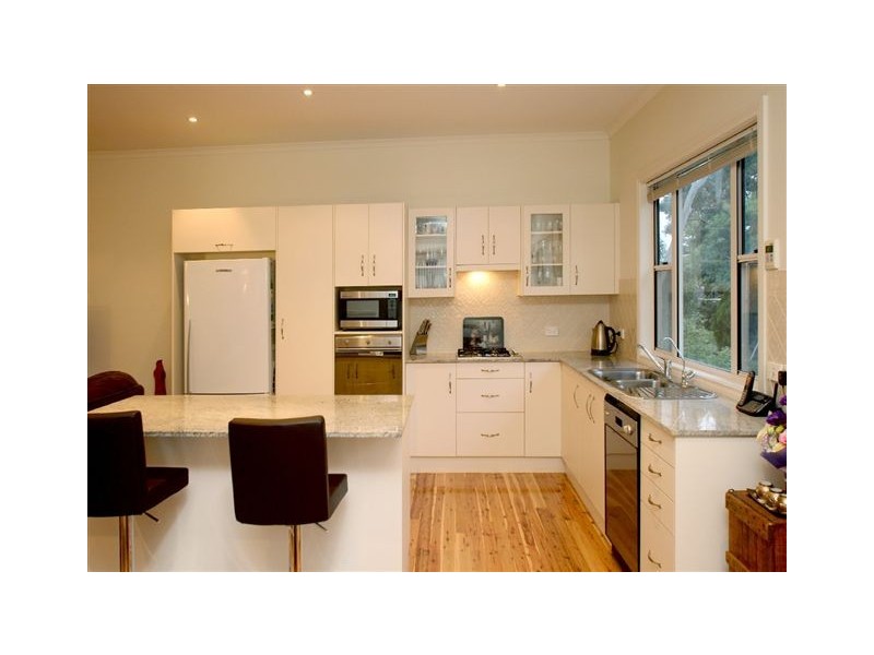 50 Yurilla Drive, Bellevue Heights SA 5050