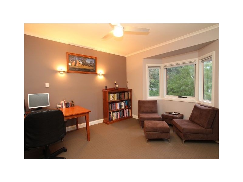 50 Yurilla Drive, Bellevue Heights SA 5050