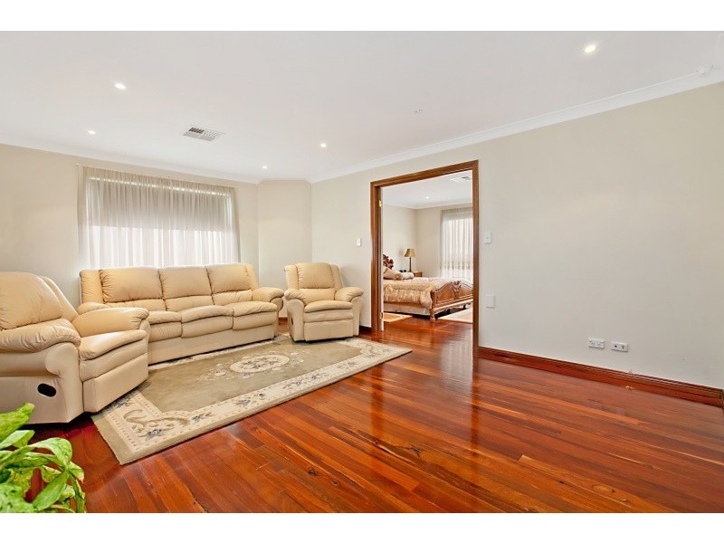 29 Linear Crescent, Walkley Heights SA 5098