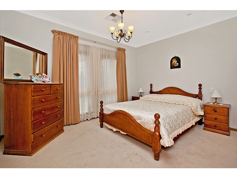 29 Linear Crescent, Walkley Heights SA 5098