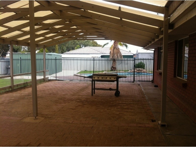 4 Tarqui Drive, Paralowie SA 5108