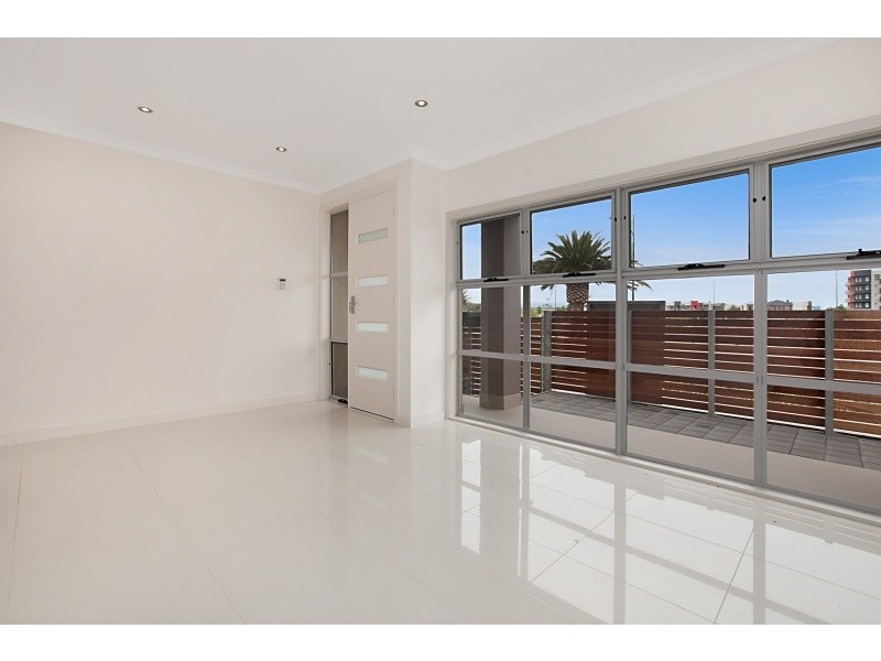 30 Victoria Parade, Mawson Lakes SA 5095