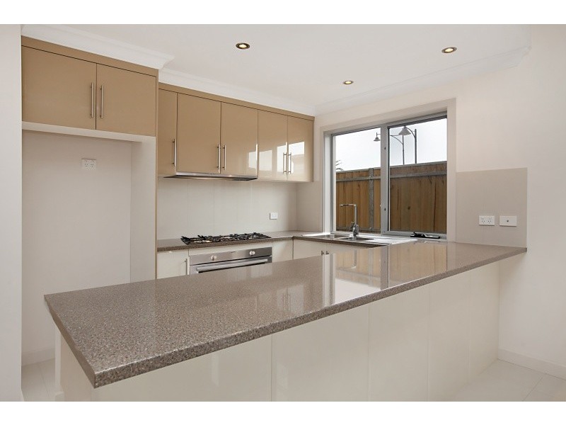 30 Victoria Parade, Mawson Lakes SA 5095