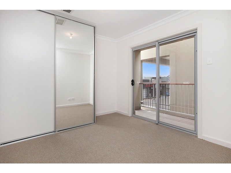 30 Victoria Parade, Mawson Lakes SA 5095