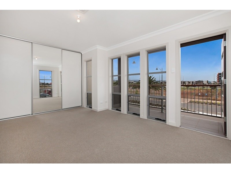 30 Victoria Parade, Mawson Lakes SA 5095