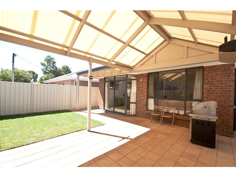2a Florey Street, Seaton SA 5023