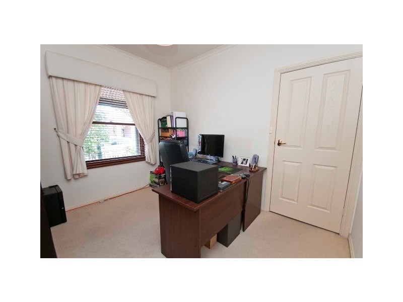 19 Innes Circuit, Mawson Lakes SA 5095