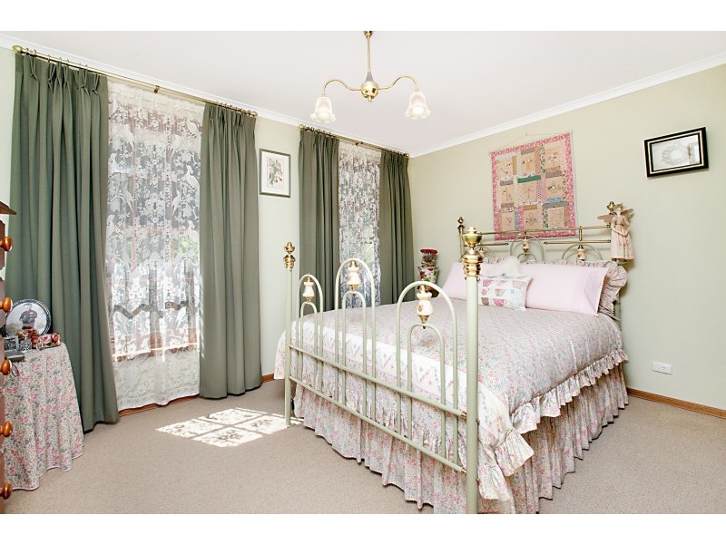 20 Nareeda Way, West Lakes SA 5021