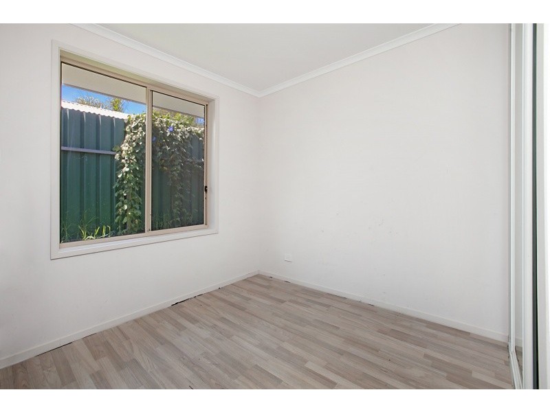 1a Bank Crescent, St Agnes SA 5097