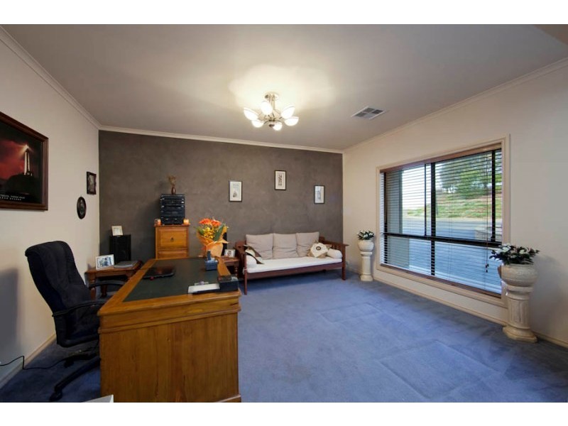 17 Springton Lane, Greenwith SA 5125