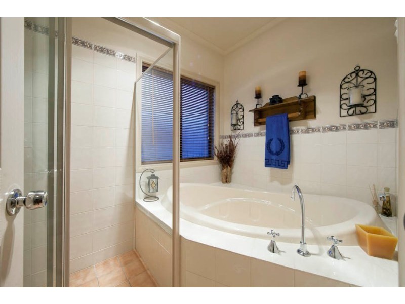 17 Springton Lane, Greenwith SA 5125