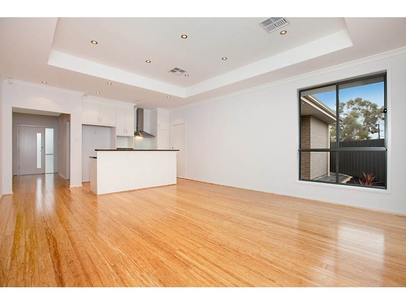 2 Woodhead Street, West Beach SA 5024