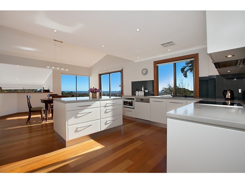 17 Gandys Gully Road, Stonyfell SA 5066