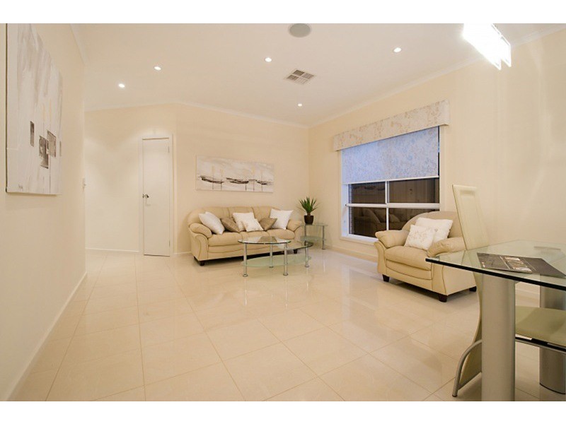 6 St Germain Avenue, Andrews Farm SA 5114