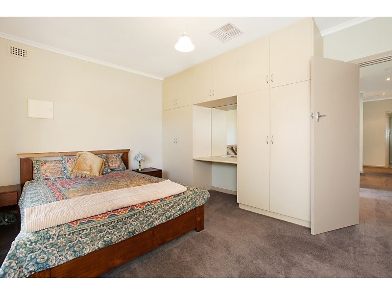 10 Barcoo Road, Para Hills SA 5096