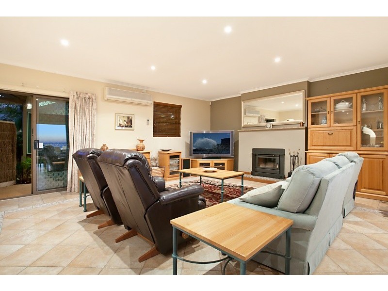 13 Shore Court, West Lakes Shore SA 5020